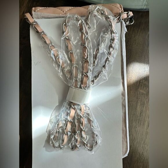 COPY - NWT -Studio Barkley Mischa Vegan Leather Phone Case Diamond Quilting Pink - Picture 7 of 8